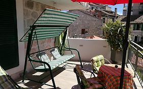 Paradise Apartment With Big Sunny Terrace In The Old Town, Few Meters From The Sea & Riva Promenade