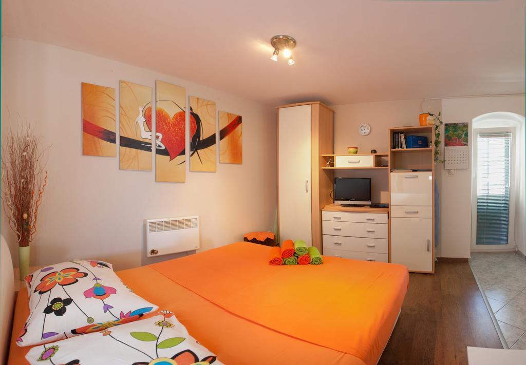 Paradise Apartment With Big Sunny Terrace In The Old Town, Few Meters From The Sea & Riva Promenade Split Room photo